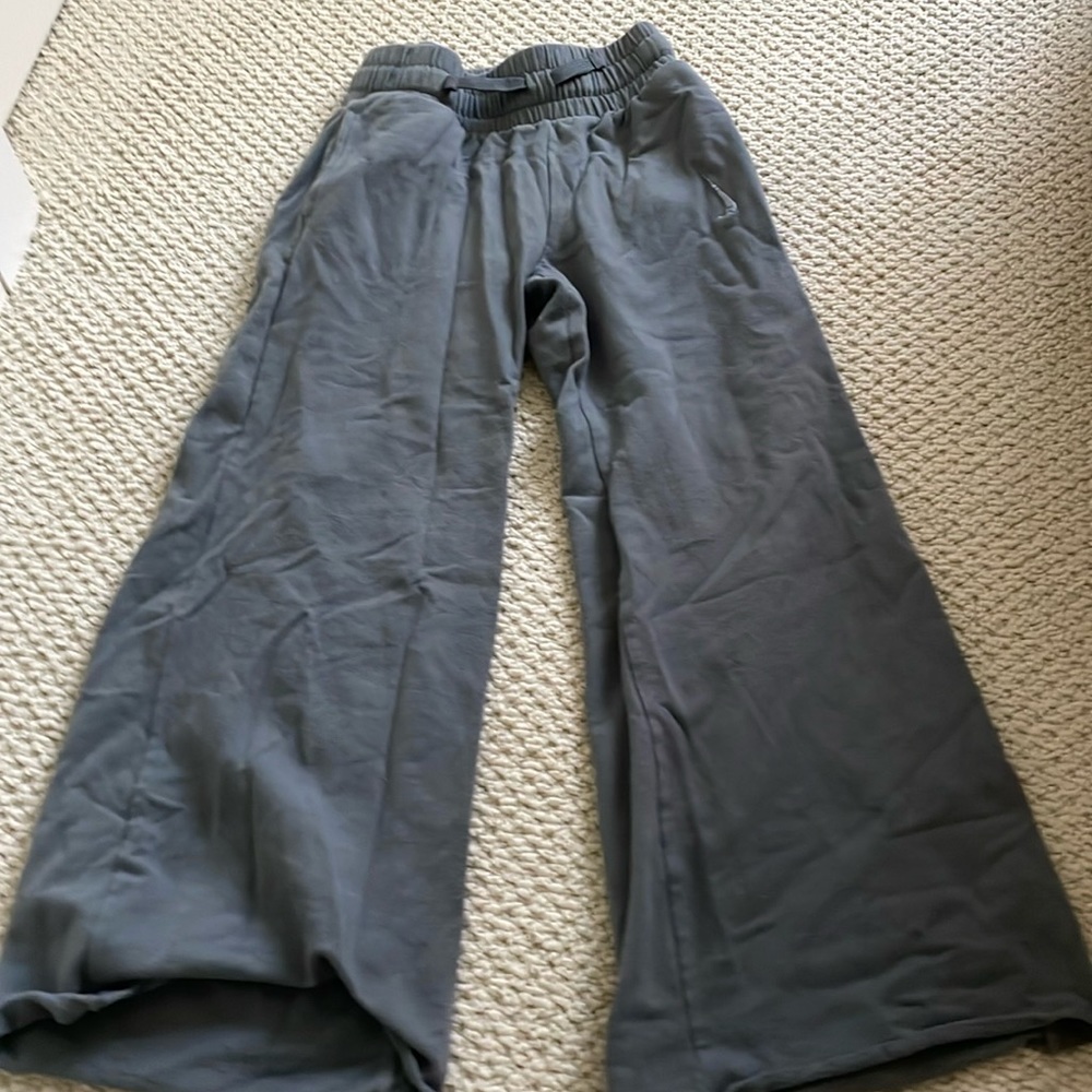Gray Nike sweatpants